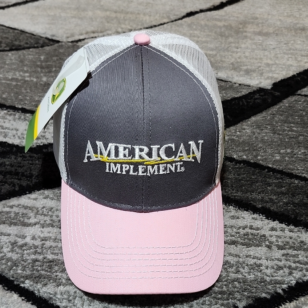 JOHN DEERE EMBROIDERED AMERICAN IMPLEMENT MESH SNAP-BACK CAP HAT
